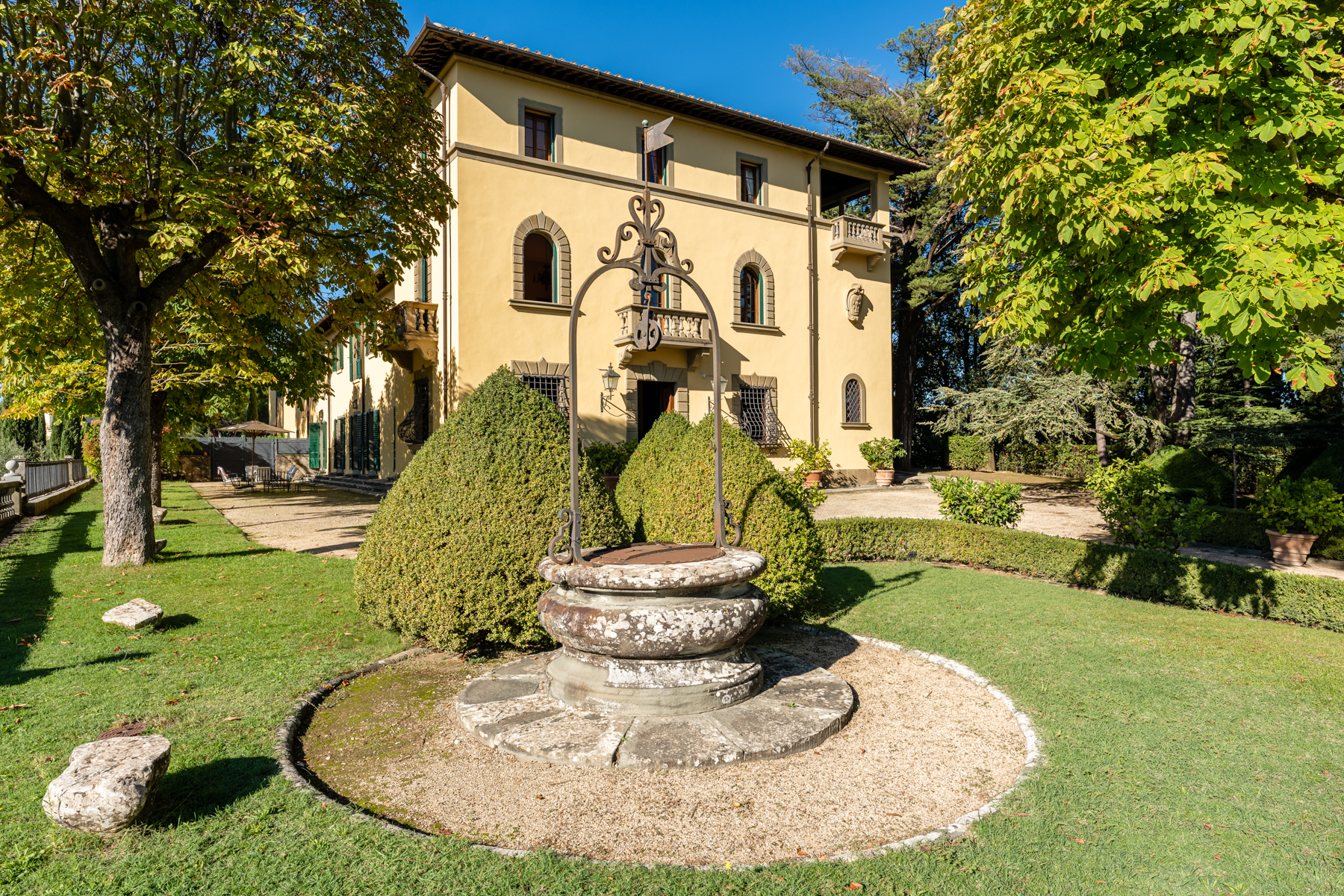 Fotografo appartamenti, ville e immobili di lusso a Lucca